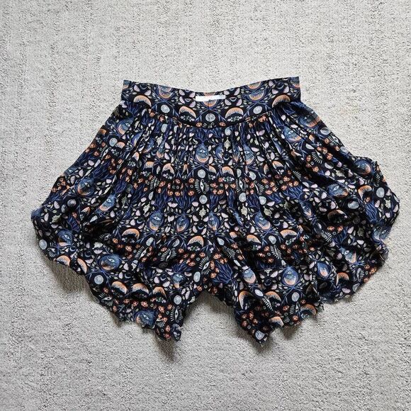 Chloe Pleated Shorts Size 38 US 6 in Midnight Blue - Picture 1 of 7